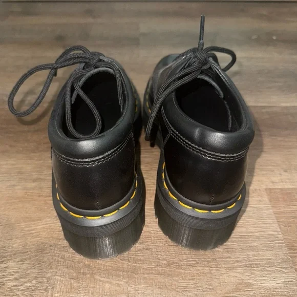Dr. Martens - 8053 Leather Platform Casual Shoes